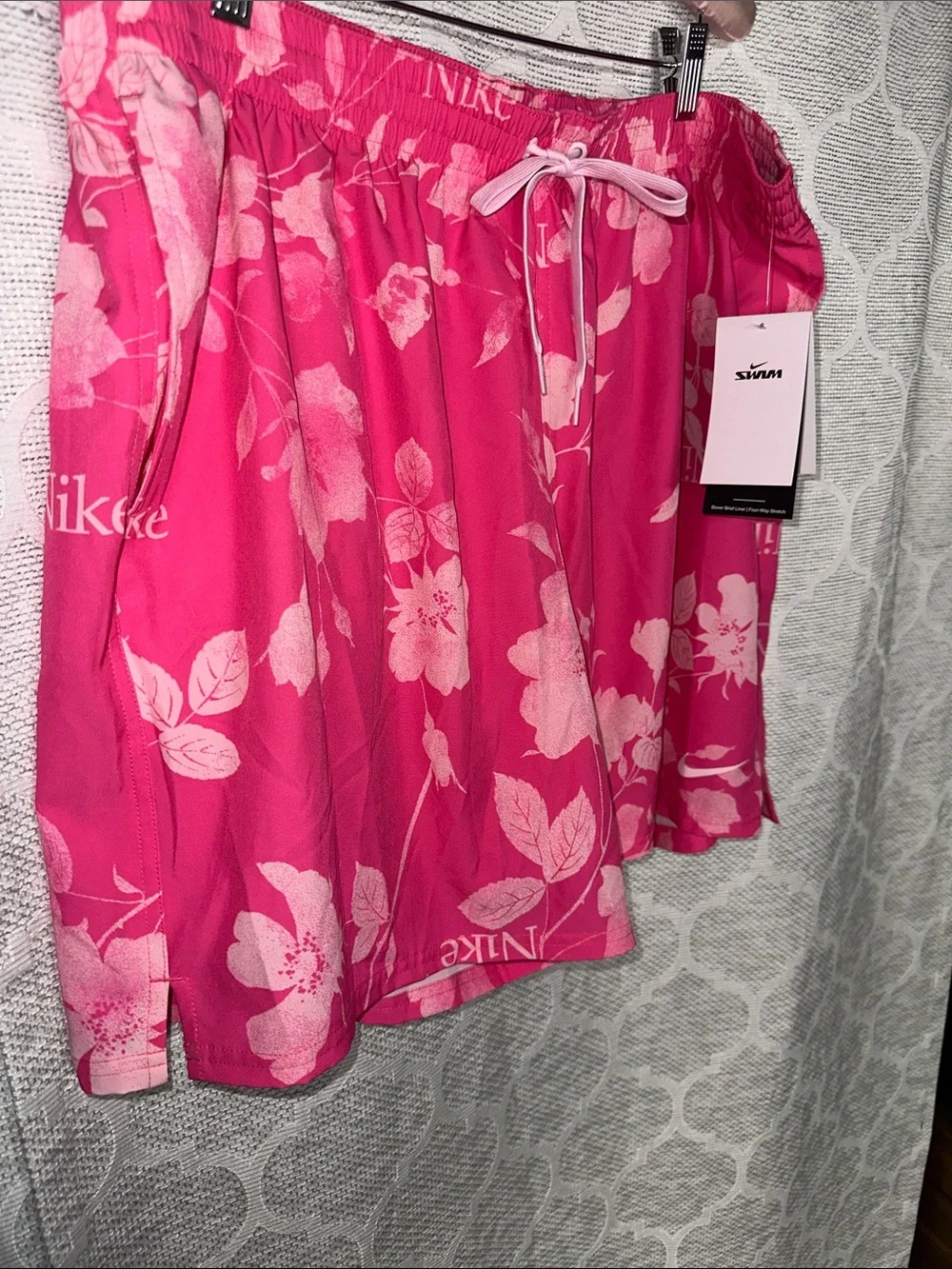 Nike brand nikeline